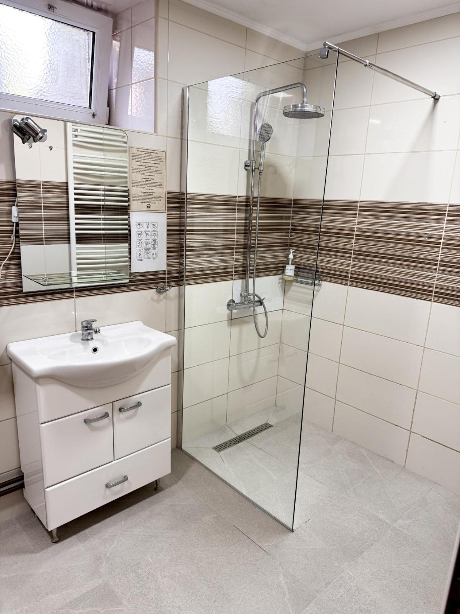 Kk Apartment Topolya Kültér fotó
